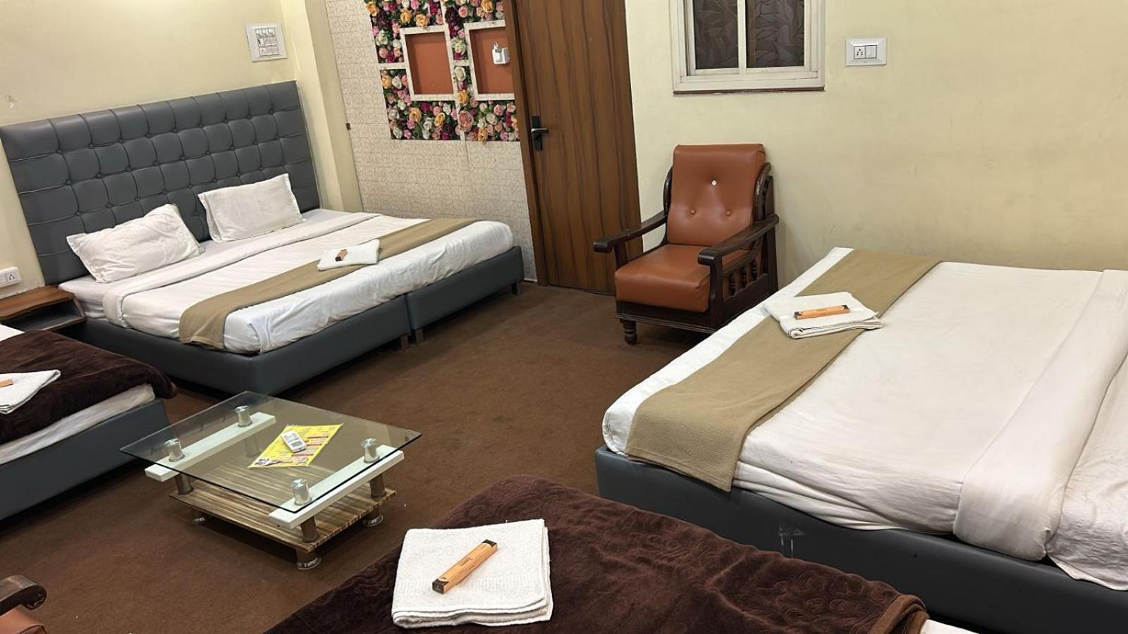 Hotel Empire Ujjain Exterior foto