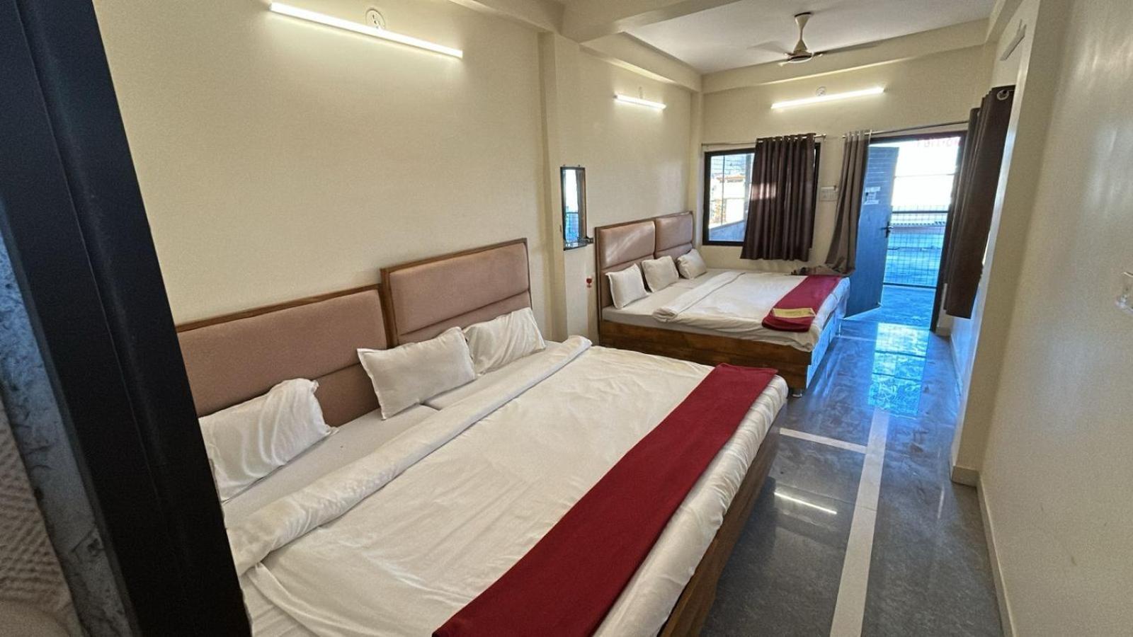 Hotel Empire Ujjain Exterior foto